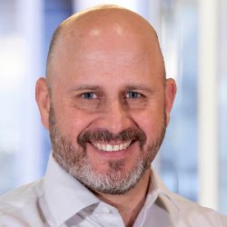 特雷弗·诺伊曼