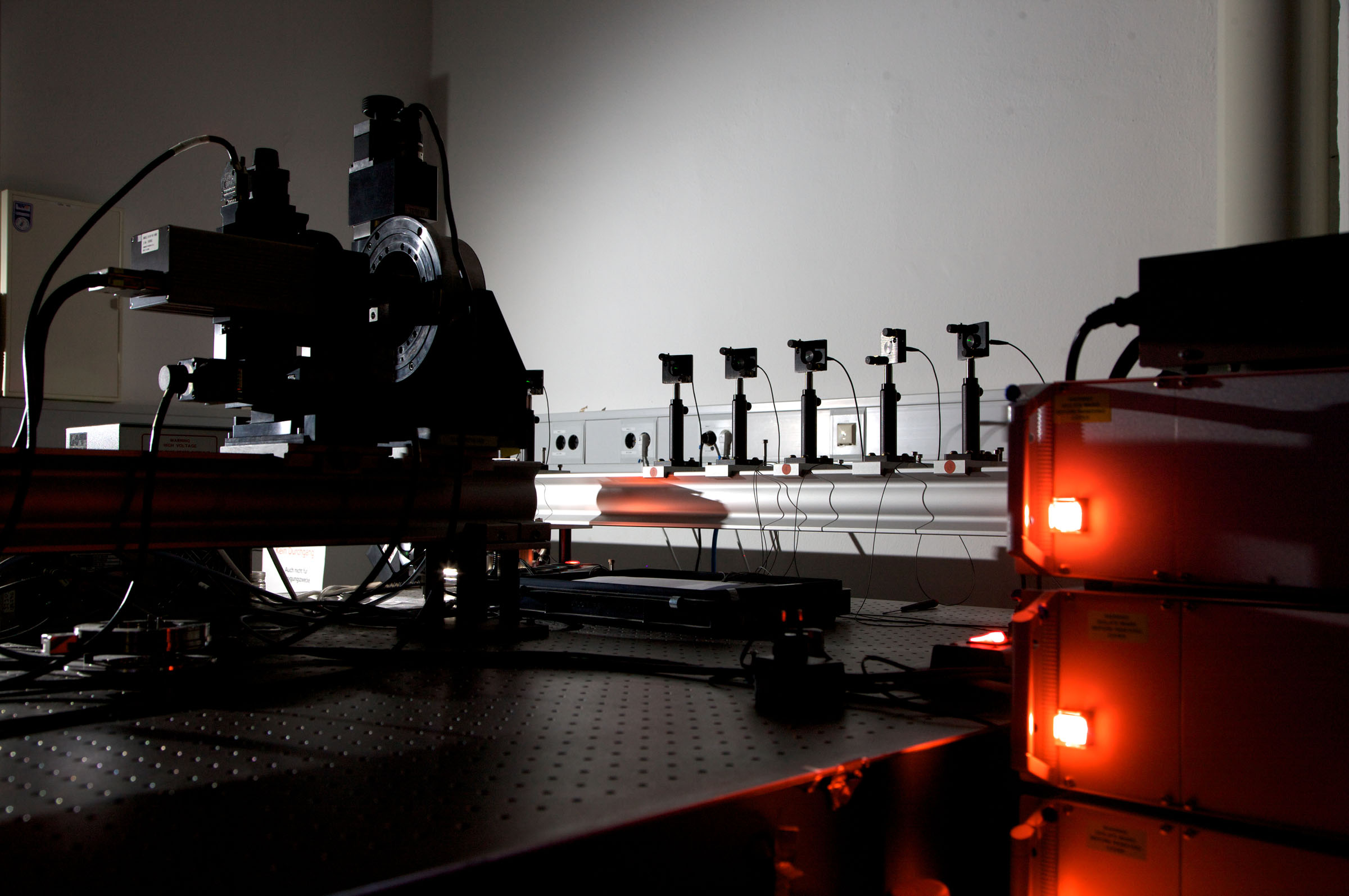 世界级的光机械设计