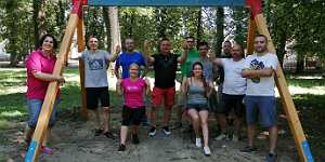 Tiszaujvaros照亮了孩子们的学校与美化工作