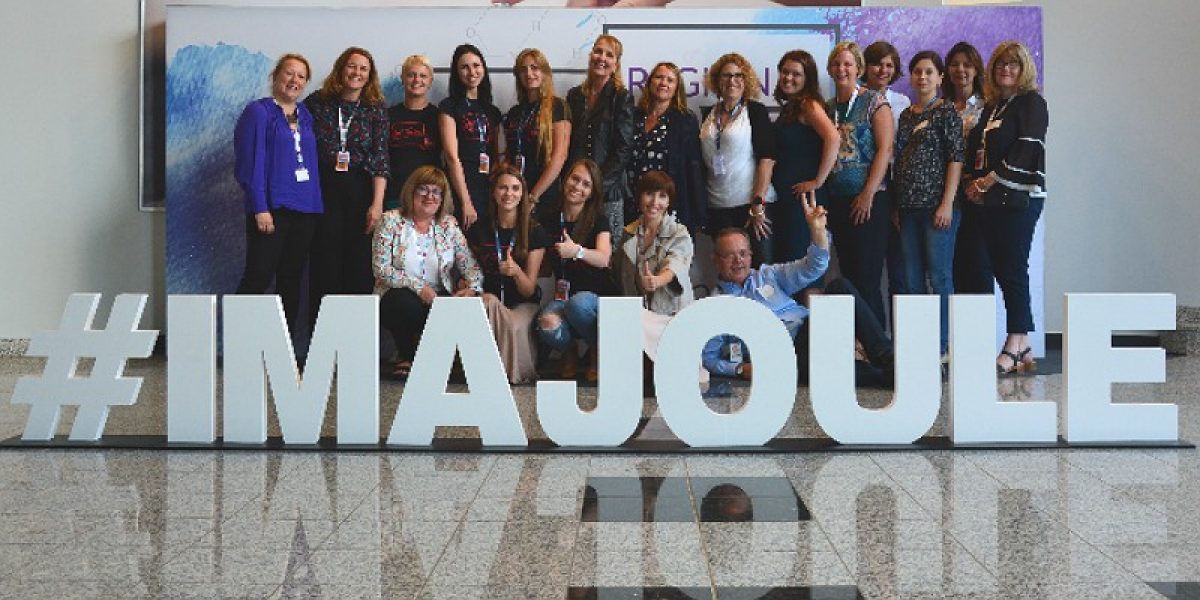 Tiszaújváros“权力论坛:一个激励的空间。